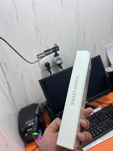 t800 saat: T800 Ultra ağıllı saat (klon model) Xüsusiyyətlər: - 1.99" Infinite — 3
