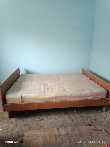 спальный гарнитур шкаф и кровать: Двуспальная Кровать, Б/у