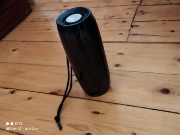 ev soyuducuları: Portativ Bluetooth akustik kolon - Silindrik dizayn, qara korpus -