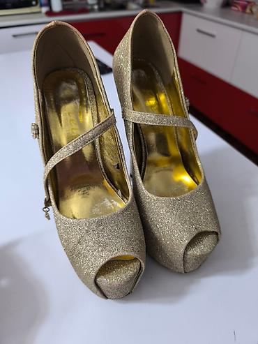 tufliler 2020: Qızılı rəngli platformalı yüksək daban ayaqqabı - Model: Peep-toe — 5