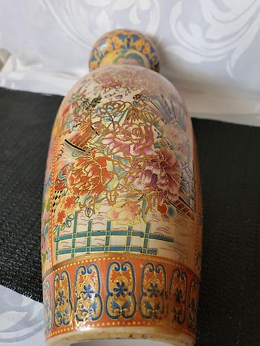 Ostali antikviteti: Kineska vaza,rucno reljefno oslikana iz 70ih godina. Porcelanska na lalafo.rs — 12 Ostali antikviteti: Kineska vaza,rucno reljefno oslikana iz 70ih godina. Porcelanska — 12