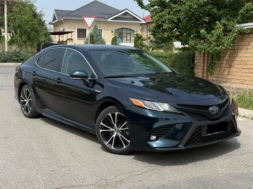 Toyota: Toyota Camry: 2018 г., 2.5 л, Автомат, Гибрид, Седан