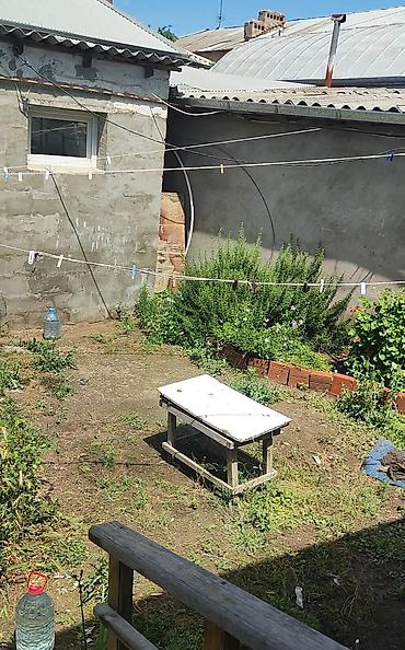 razin stansiyasi: Xırdalanda,Mədrəsə dayanacağının və Xırdalan dəmiryolu stansiyasinin — 6
