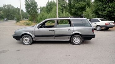 некся капот: Volkswagen Passat: 1992 г., 1.8 л, Механика, Бензин, Универсал