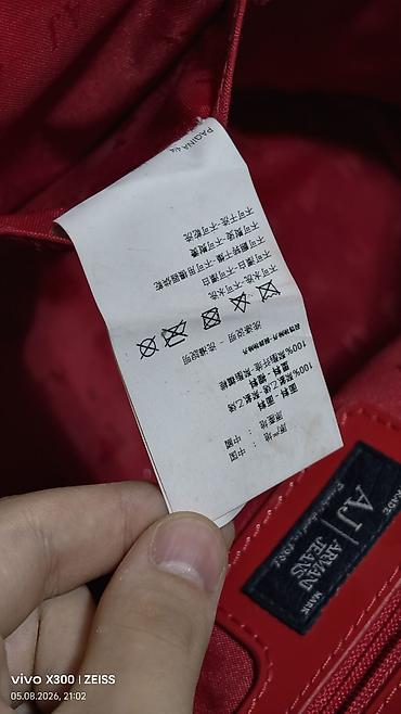 барсетку armani: Сумка-тоут Armani Jeans, лаковая, красного цвета. - Материал — 5