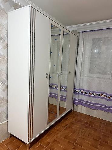 dola: Yeni, 4 qapılı, Güzgülü, Ağ, Açılan, Düz dolab — 4