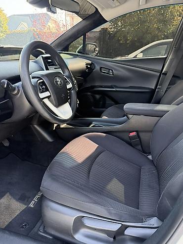 start: Toyota Prius: 2017 г., 1.8 л, Вариатор, Гибрид, Хэтчбэк — 6