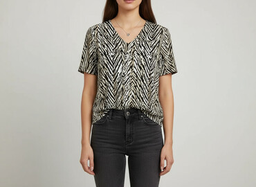 t shirty big bang theory: Women's blouse, size M
