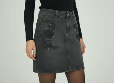 obcisła spódnica: C&A, Women`s skirt, size XS (EU 34)
