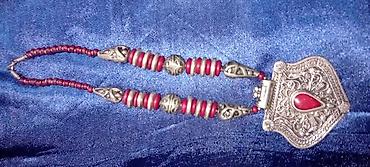 Ogrlice: Ručno rađene ogrlice – razni modeli - Set od zlatno‑braon perli — 24