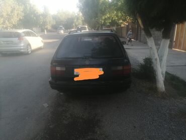 Volkswagen: Volkswagen Passat: 1990 г., 1.8 л, Механика, Бензин, Универсал