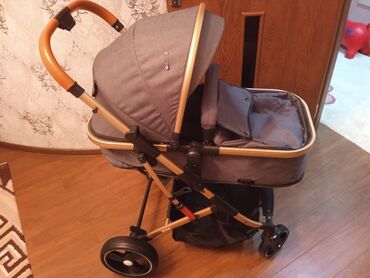 детские коляски в баку: Kalyaska 90 azn tecili satilir prablemi yoxdu ancag evde bewik kimi