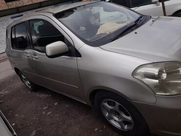 Toyota: Toyota Raum: 2004 г., 1.5 л, Автомат, Бензин, Универсал