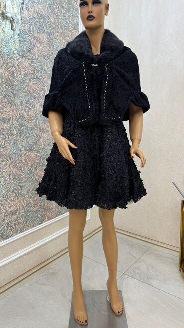 Kokteyl donlar: Zərif ziyafət geyimləri kolleksiyası - Model 1: Tünd bənövşəyi, tam — 2