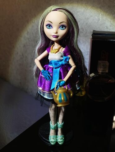 болеро атлас: Кукла Ever After High — Мэделин Хэттер базовая!идеального состояния,с