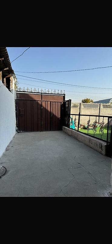 Sale of cottages and houses: Продаётся жилой дом, Район ТЭЦ. Участок 4,5 сотки (5,6фактически) — 4