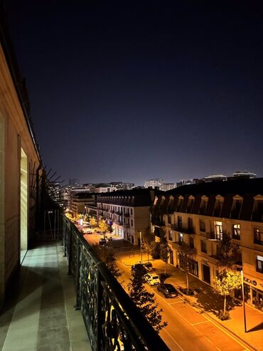 Günlük kirayə mənzillər: 3 otaqlı, Nizami r. r-nu — 7