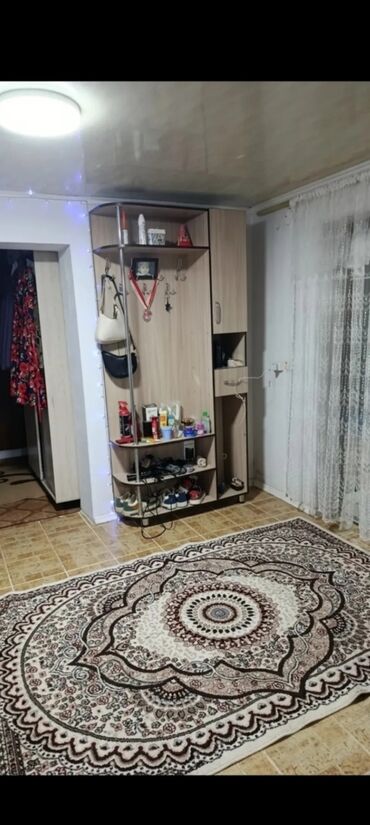 василевка дом: 63 м², 4 комнаты, Парковка, Сарай, Забор, огорожен