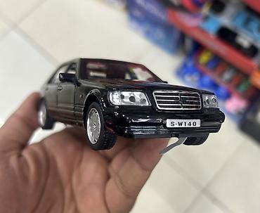 Oyuncaq nəqliyyat: Ağ rəngli metal oyuncaq SUV model avtomobil - Material: die-cast — 10