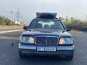 Mercedes-Benz: Mercedes-Benz E-Class: 1993 г. — 1