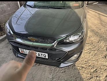 шевроны: Chevrolet Spark: 2018 г., 1 л, Хэтчбэк — 2