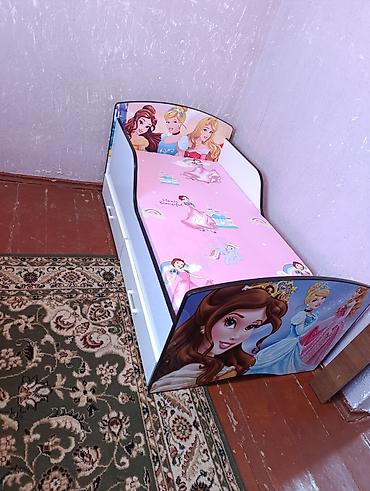 Другие товары для дома и сада: Стульчики для кормления ребенка распродажа 1500 Стол для урока 3500 — 10