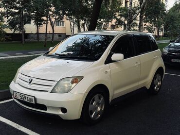 taiota ist: Toyota ist: 2003 г., 1.3 л, Автомат, Бензин, Хэтчбэк