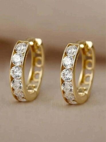 Minđuše: Set minđuša – elegantni modeli sa cirkonima Par 1000 din,dva para 1400 — 29