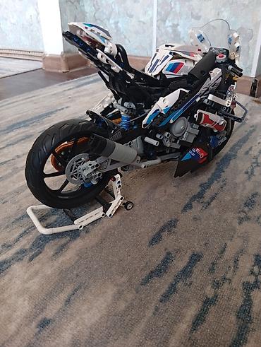 Игрушки: Срочно продаю Лего спортбайк БМВ и Дукати все детали подвижные, куль — 2