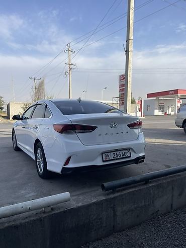 Продажа авто: Hyundai Sonata: 2017 г., 2 л, Автомат, Газ, Седан — 4