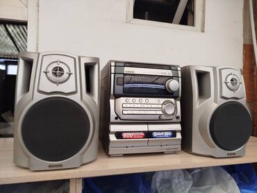 музыкальный центр айва: Продаю недорого AIWA музыкальный центр есть AUX есть и другие муз