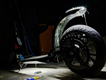 elektro skuter kreditga: Scooter
Samakat
Electro samakat