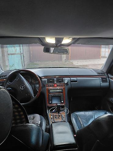 порог на карнивал: Mercedes-Benz E-Class: 2000 г., 2.7 л, Автомат, Дизель, Седан — 5