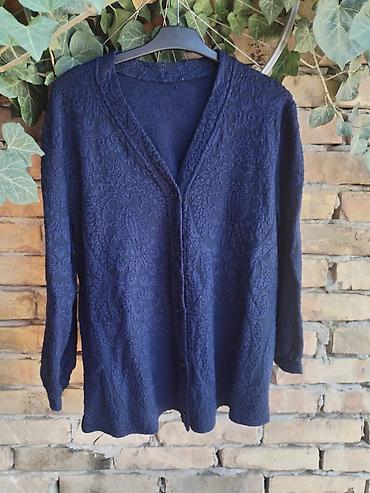 koton dzemperi: Džemper veste, veličina 2XL. Tamnoplava boja sa reljefnim, floralnim — 2