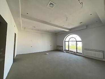 Долгосрочная аренда домов: 750 м², 12 комнат, Ак-Тилек мкр — 17