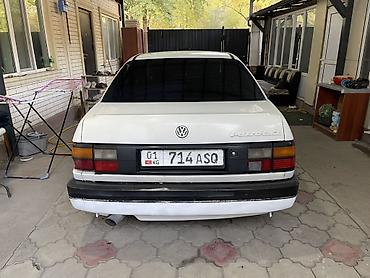 Volkswagen: Volkswagen Passat: 1989 г., Механика, Бензин, Седан — 2