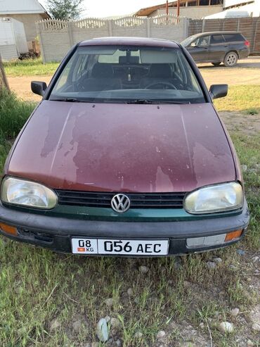 срочно продам авто в связи с переездом: Volkswagen Golf: 1993 г., 1.4 л, Механика, Бензин, Хетчбек