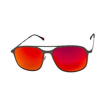 Солнцезащитные очки: Prada — итальянский бренд, символ роскоши и инноваций. С 1913 года он — 5