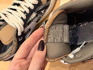 Patike: Nike SB Dunk Low “Travis Scott” – patike sa karakterističnim bandana i — 7