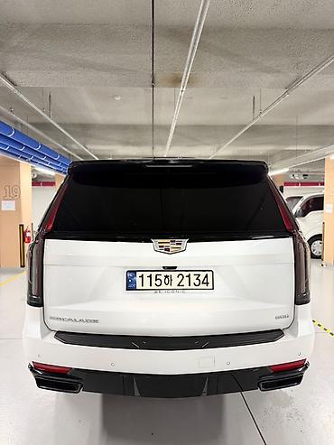 купить escalade: Cadillac Escalade: 2024 г., 6.2 л, Автомат, Бензин, Внедорожник — 4