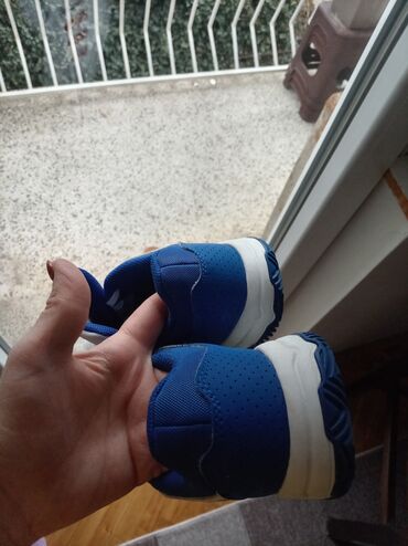 Patike: Adidas, Veličina - 35 — 6