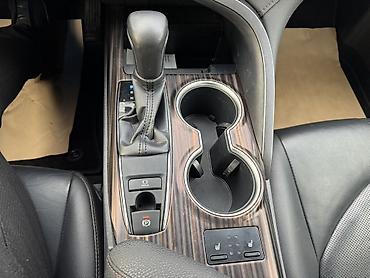 Toyota: Toyota Camry: 2019 г., 2.5 л, Автомат, Бензин, Седан — 11