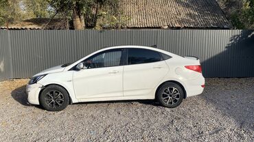 купить квадроцикл бэушный: Hyundai Solaris: 2011 г., 1.4 л, Автомат, Газ, Седан