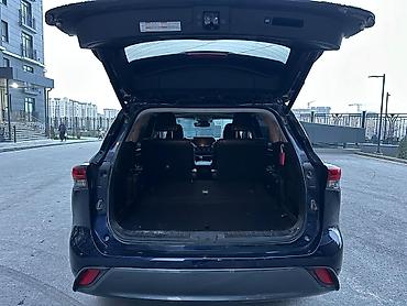 Toyota: Toyota Highlander: 2021 г., 2.5 л, Вариатор, Гибрид, Кроссовер — 7