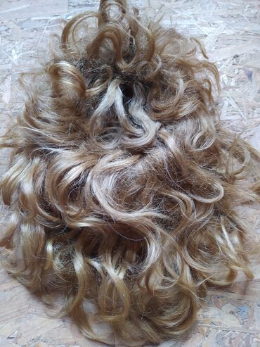 Perike i klipse: Prodajem periku prirodna kosasvetlo - braon bojadugačkatežina na lalafo.rs — 2 Perike i klipse: Prodajem periku prirodna kosasvetlo - braon bojadugačkatežina — 2