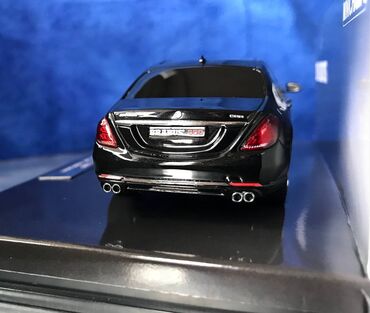 Avtomobil modelləri: Коллекционная модель Maybach Brabus 900 based on Mercedes-Benz — 15