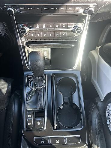 не таксованная: Hyundai Grandeur: 2019 г., 3 л, Автомат, Газ, Седан — 7