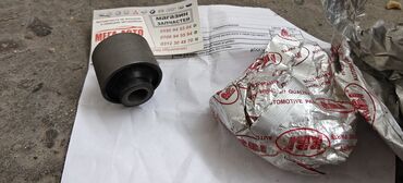 Другие детали ходовой части: Сальники Хонда honda 4 шт