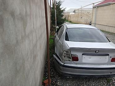 bmw 740il: BMW 3 series: 2 l | 1999 il Sedan — 4