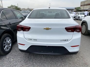 шевроле оникс бишкек: Белый седан Chevrolet Onix с современным дизайном кузова. Автомобиль